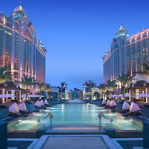 Banyan Tree ***** Macau